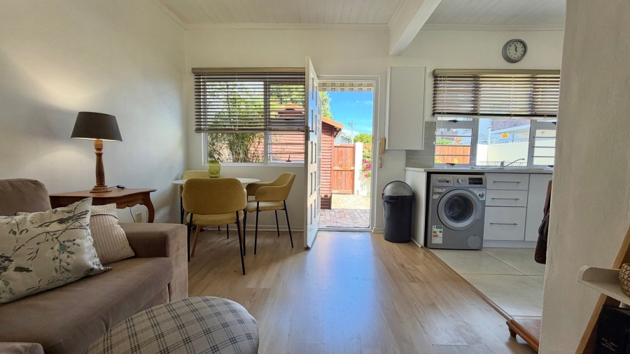 1 Bedroom Property for Sale in Plumstead Western Cape